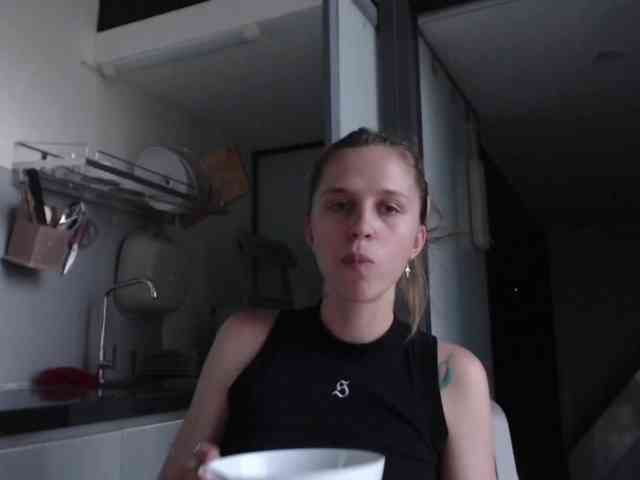 Littlemolly1 webcam