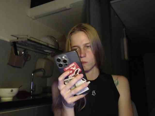 Littlemolly1 webcam