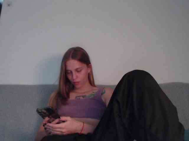 Littlemolly1 webcam