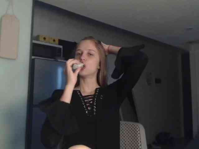 Littlemolly1 webcam