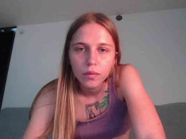 Littlemolly1 webcam