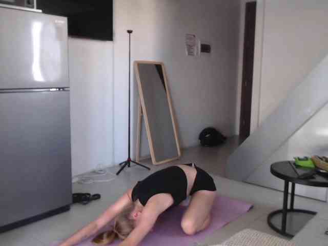 Littlemolly1 webcam