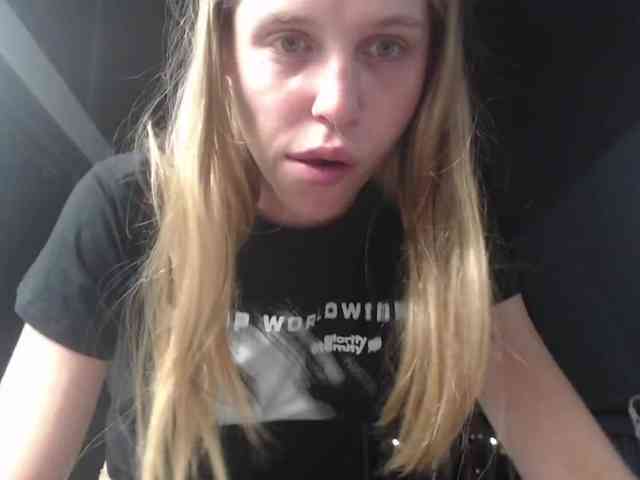 Littlemolly1 webcam