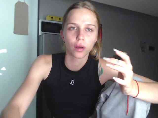 Littlemolly1 webcam