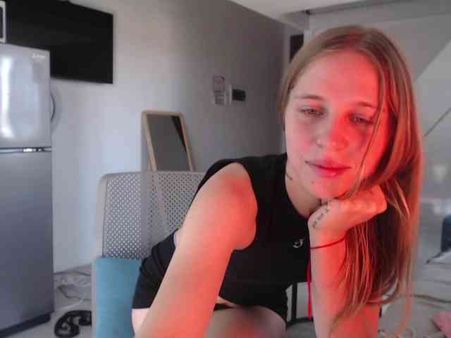 Littlemolly1 webcam