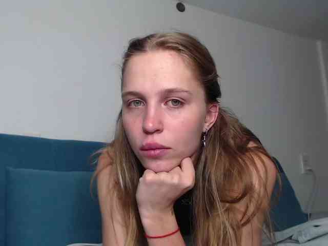 Littlemolly1 webcam