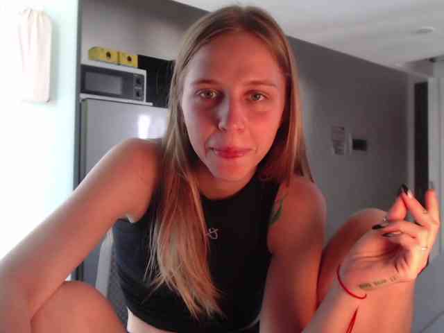 Littlemolly1 webcam