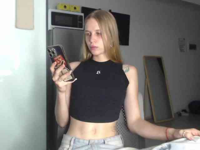 Littlemolly1 webcam