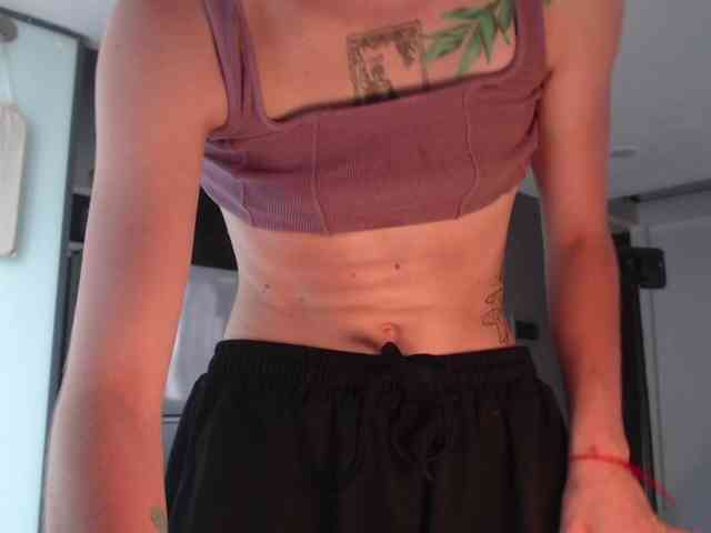 Littlemolly1 webcam