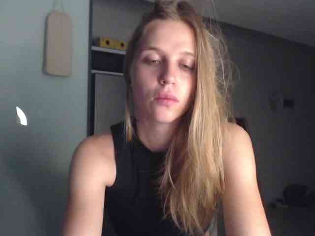 Littlemolly1 webcam