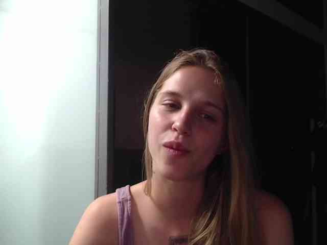 Littlemolly1 webcam