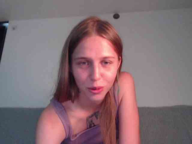 Littlemolly1 webcam