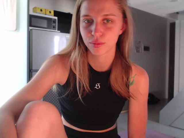 Littlemolly1 webcam