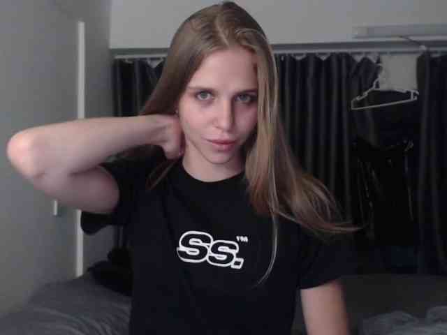 Littlemolly1 webcam