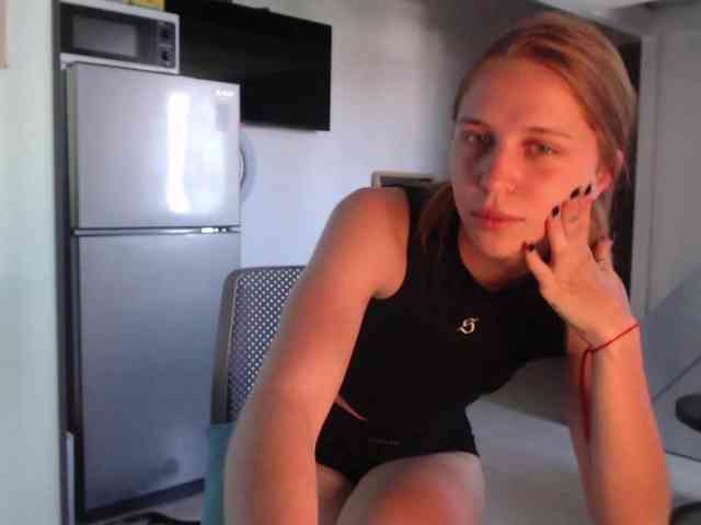 Littlemolly1 webcam