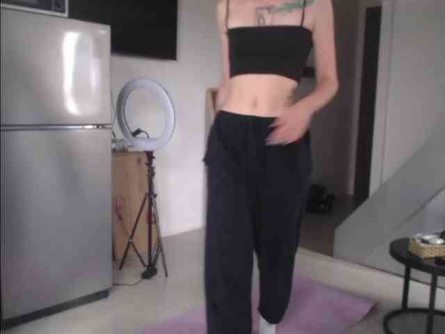Littlemolly1 webcam