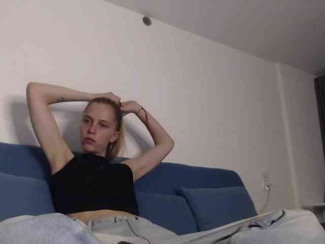 Littlemolly1 webcam