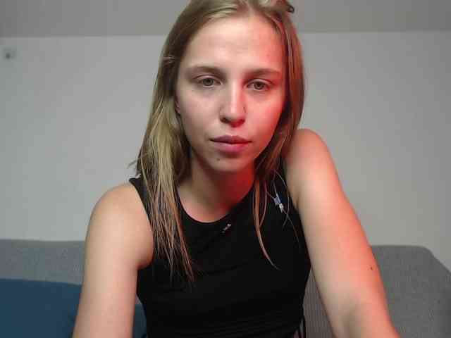 Littlemolly1 webcam