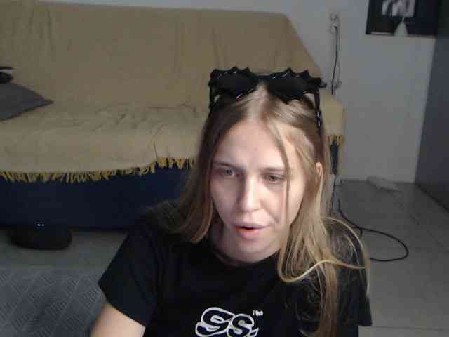 Littlemolly1 webcam
