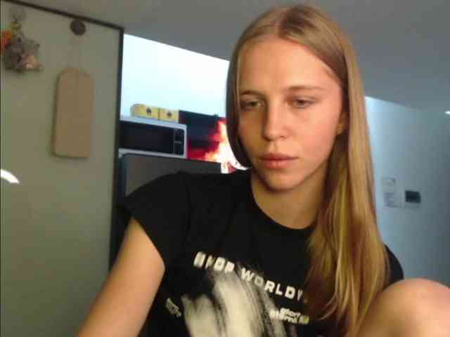 Littlemolly1 webcam