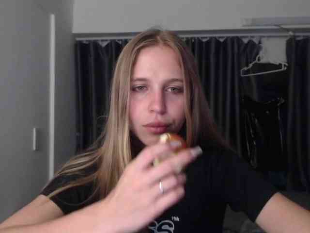 Littlemolly1 webcam