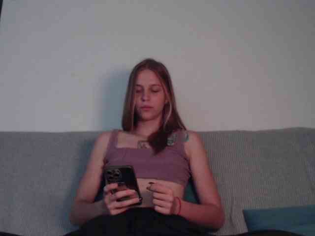 Littlemolly1 webcam