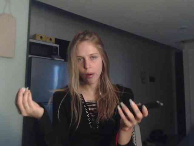 Littlemolly1 webcam