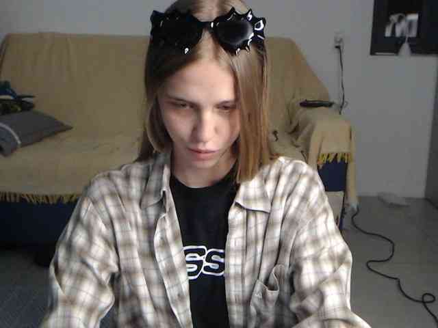 Littlemolly1 webcam