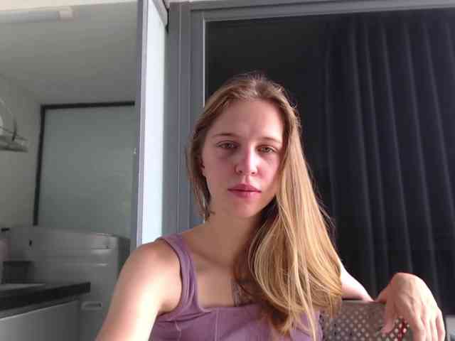 Littlemolly1 webcam