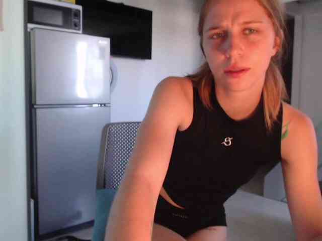 Littlemolly1 webcam