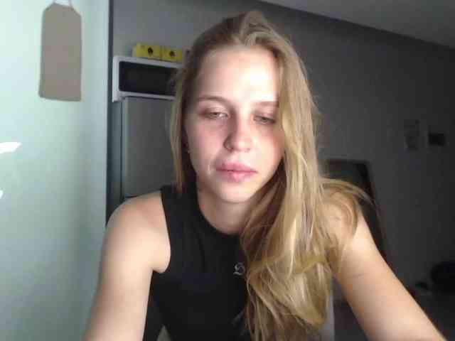 Littlemolly1 webcam