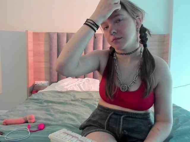 nude chat room Crystal-Eyes
