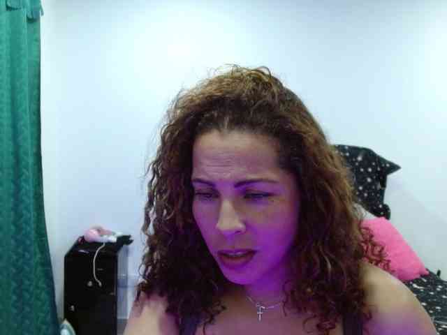 YanisAriel webcam