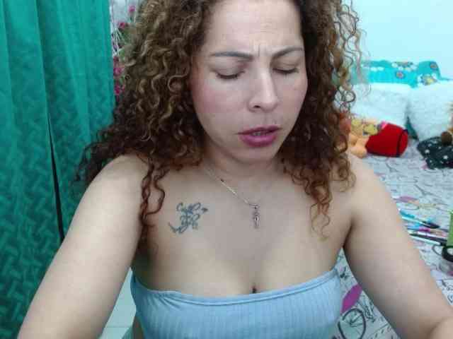 YanisAriel webcam