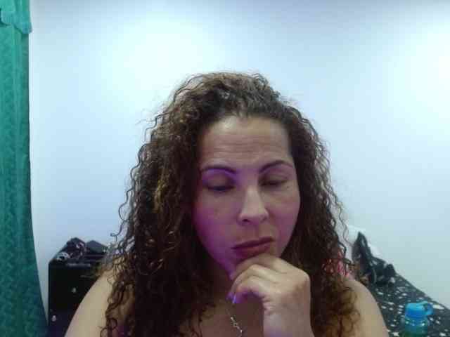 YanisAriel webcam