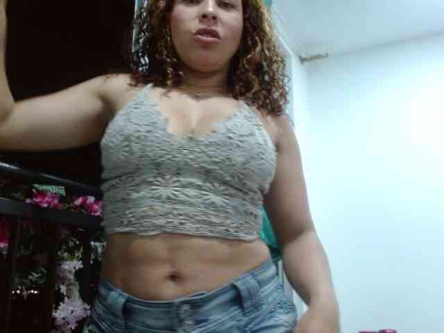 YanisAriel webcam
