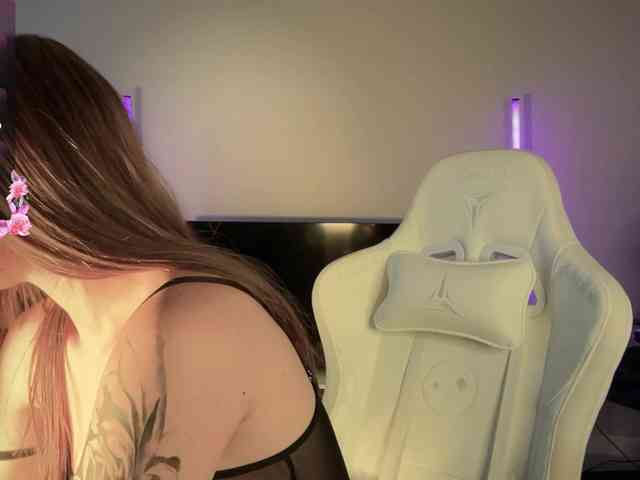 Sweet-peacha webcam