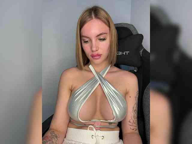 Sweet-peacha webcam
