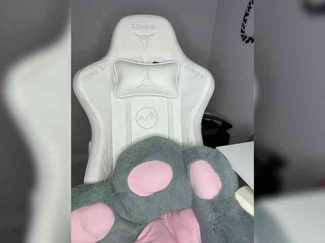 Sweet-peacha webcam