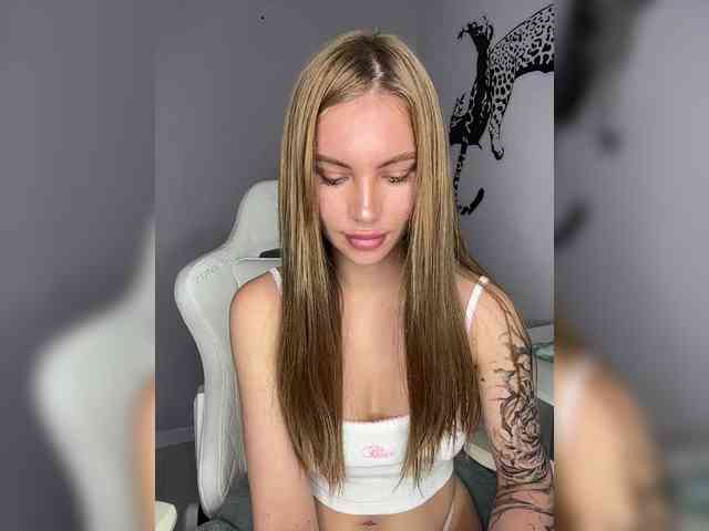 Sweet-peacha webcam