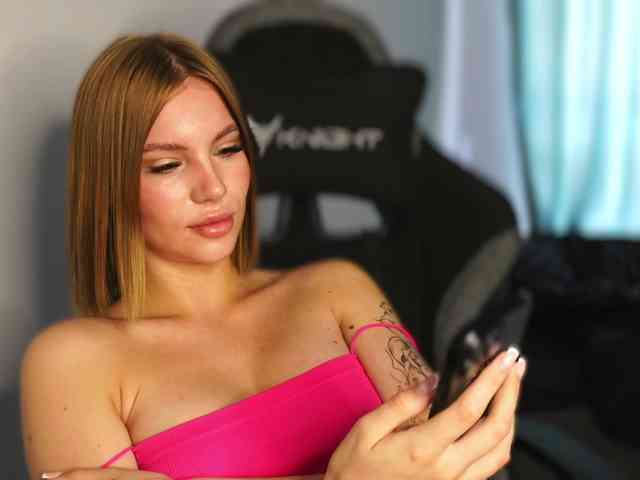 Sweet-peacha webcam