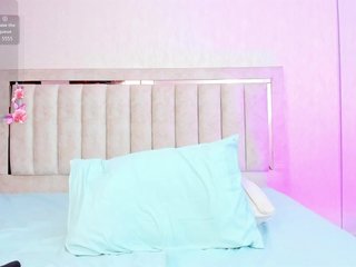 AlaiaMoretti Porn Show