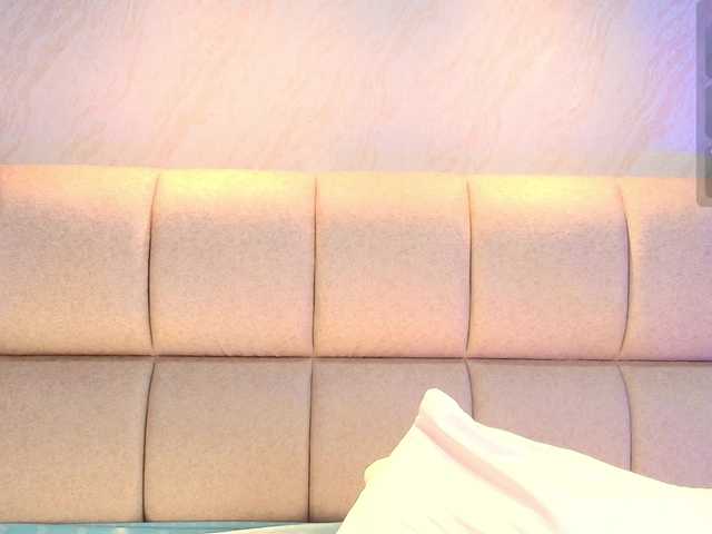 AlaiaMoretti's BongaCams show and profile