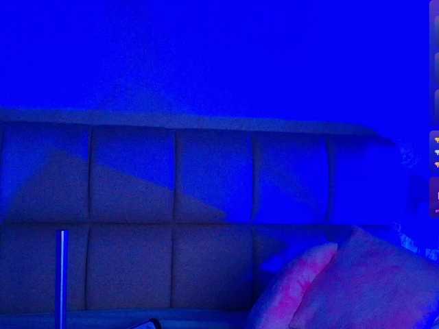 AlaiaMoretti's BongaCams show and profile