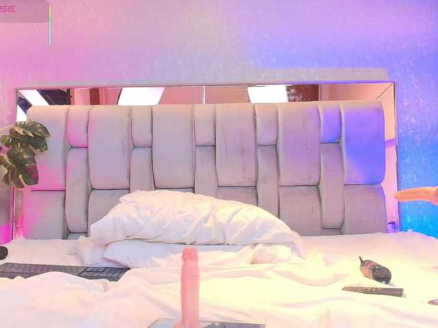 AlaiaMoretti's BongaCams show and profile