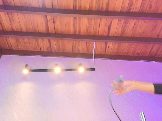 AlaiaMoretti's BongaCams show and profile