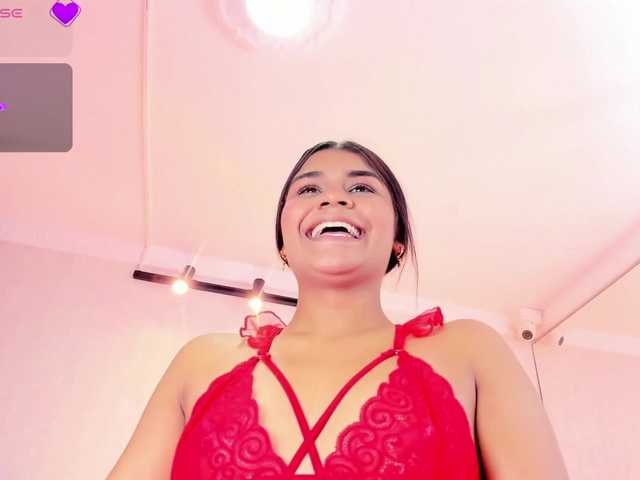 AlaiaMoretti's BongaCams show and profile