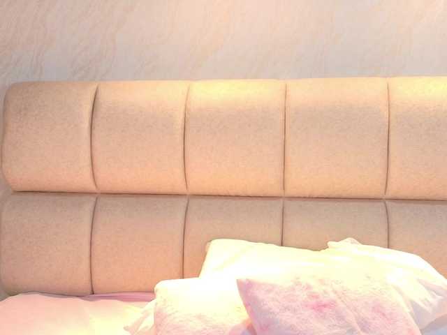 AlaiaMoretti's BongaCams show and profile