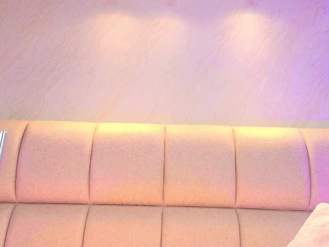 AlaiaMoretti's BongaCams show and profile