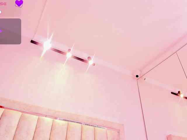 AlaiaMoretti Live Webcam on BongaCams